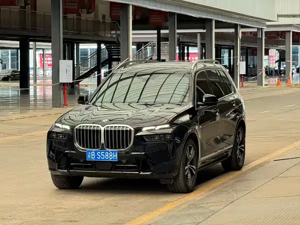 BMW X7 2023