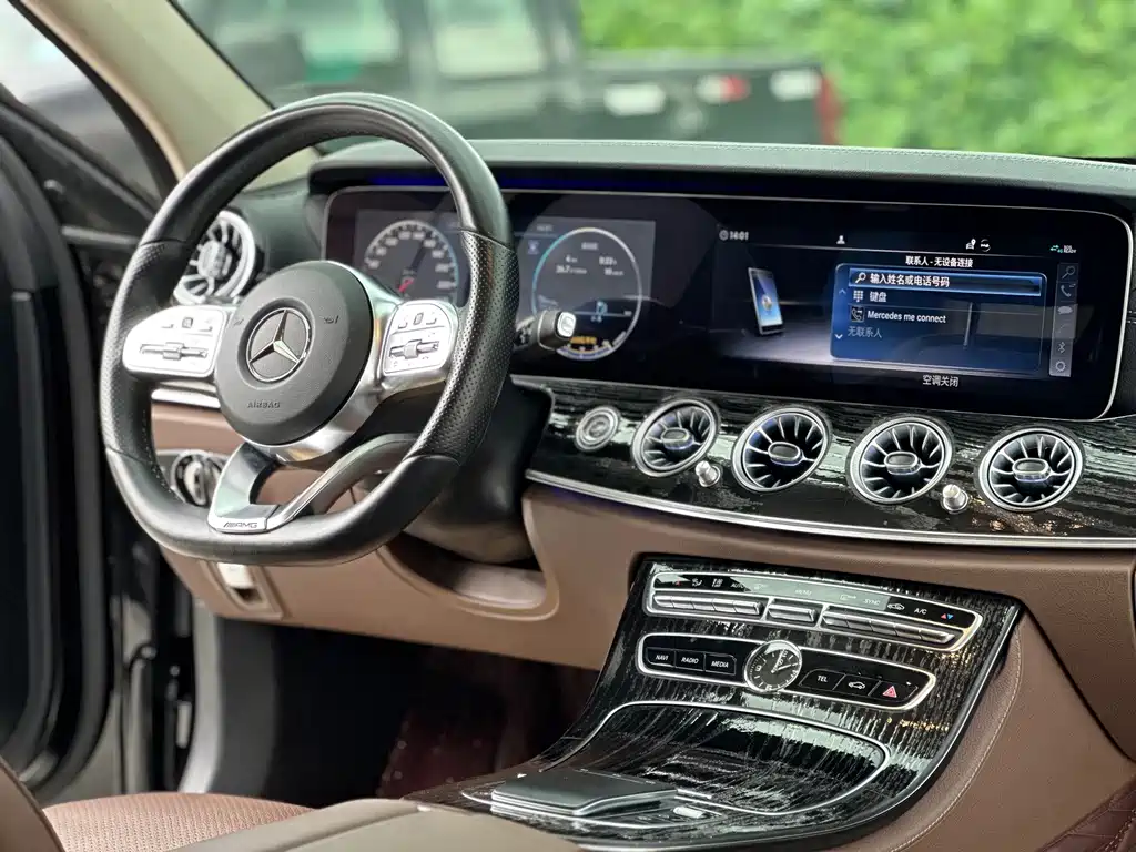 Mercedes-Benz E-Class 2020 — фото 9