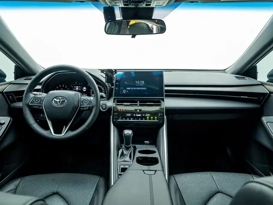 Toyota Avalon 2022 — фото 17