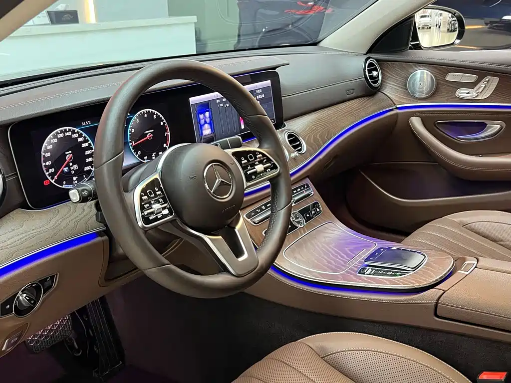 Mercedes-Benz E-Class 2020 — фото 8