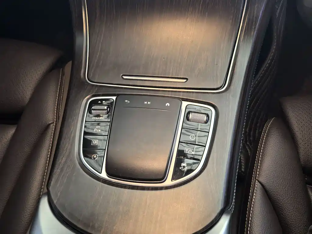 Mercedes-Benz GLC 2022 — фото 13