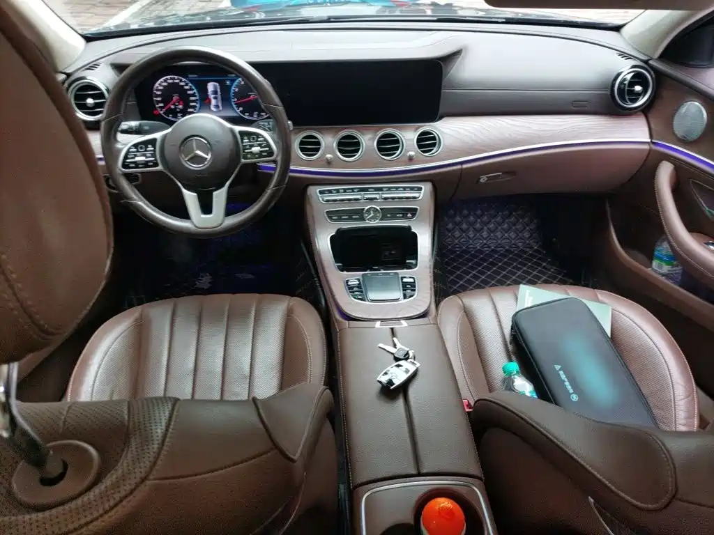 Mercedes-Benz E-Class 2020 — фото 13