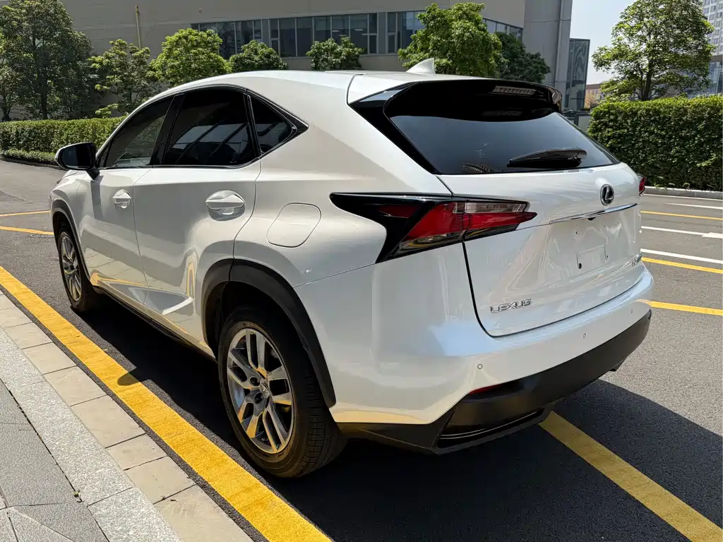 Lexus NX 2017 — фото 7