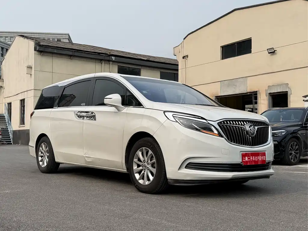 Buick GL8 2017