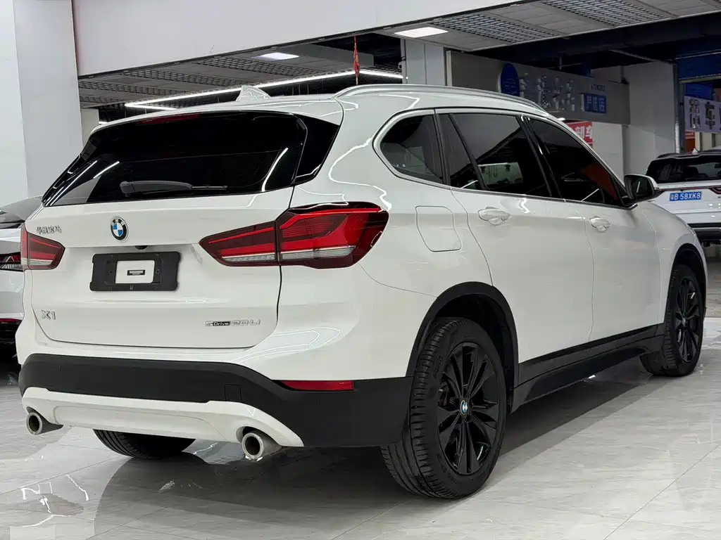BMW X1 2022 — фото 13