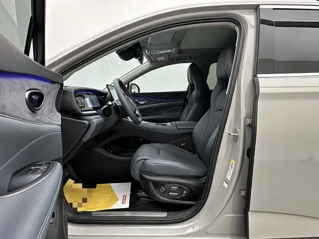 BYD Sealion 07 DM-i 2025 — фото 12