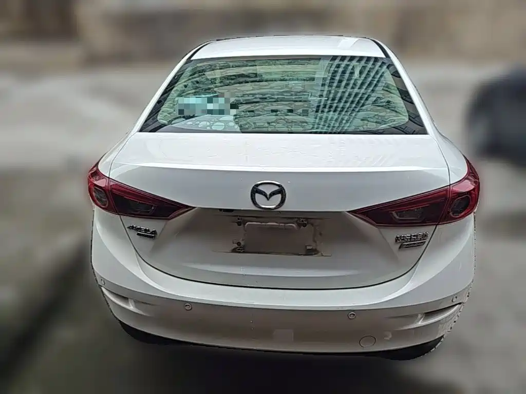 Mazda 3 Axela 2014 — фото 10