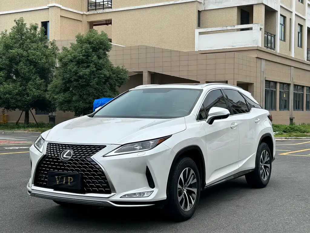Lexus RX 2021 — фото 1