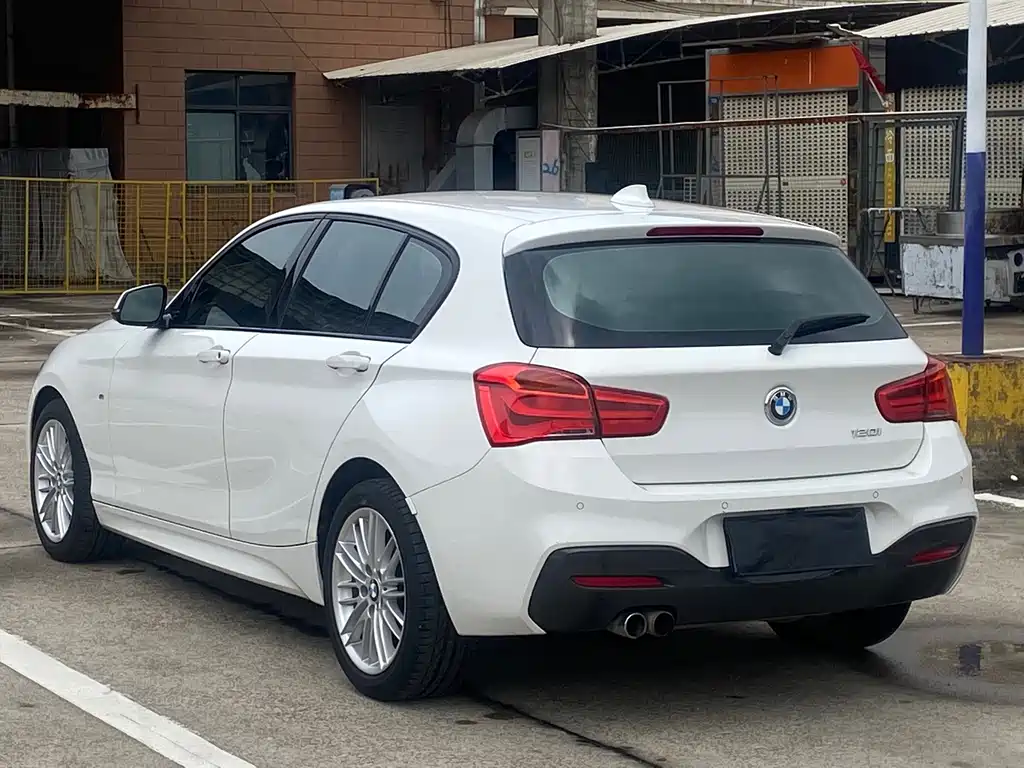 BMW 1 Series 2018 — фото 5