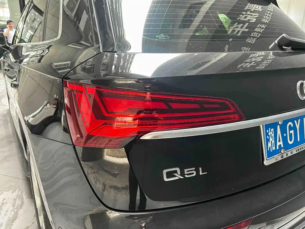 Audi Q5L 2022 — фото 3