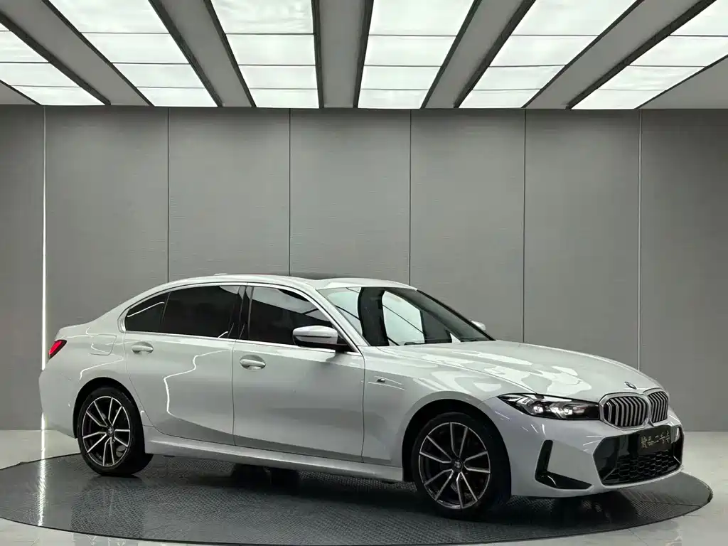BMW 3 Series 2023