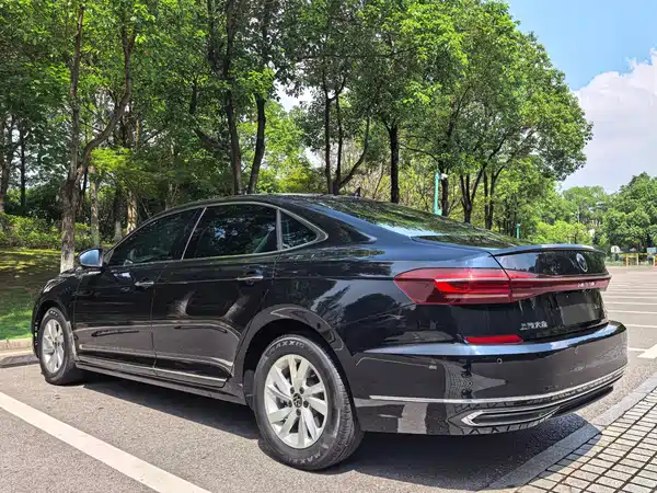 Volkswagen Passat 2024