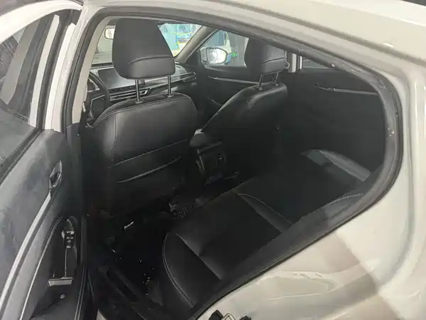 Nissan Teana 2024