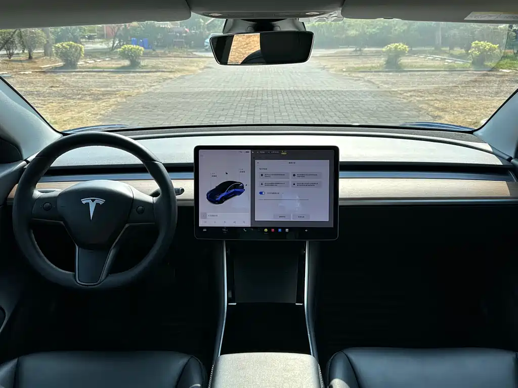 Tesla Model 3 2019 — фото 17