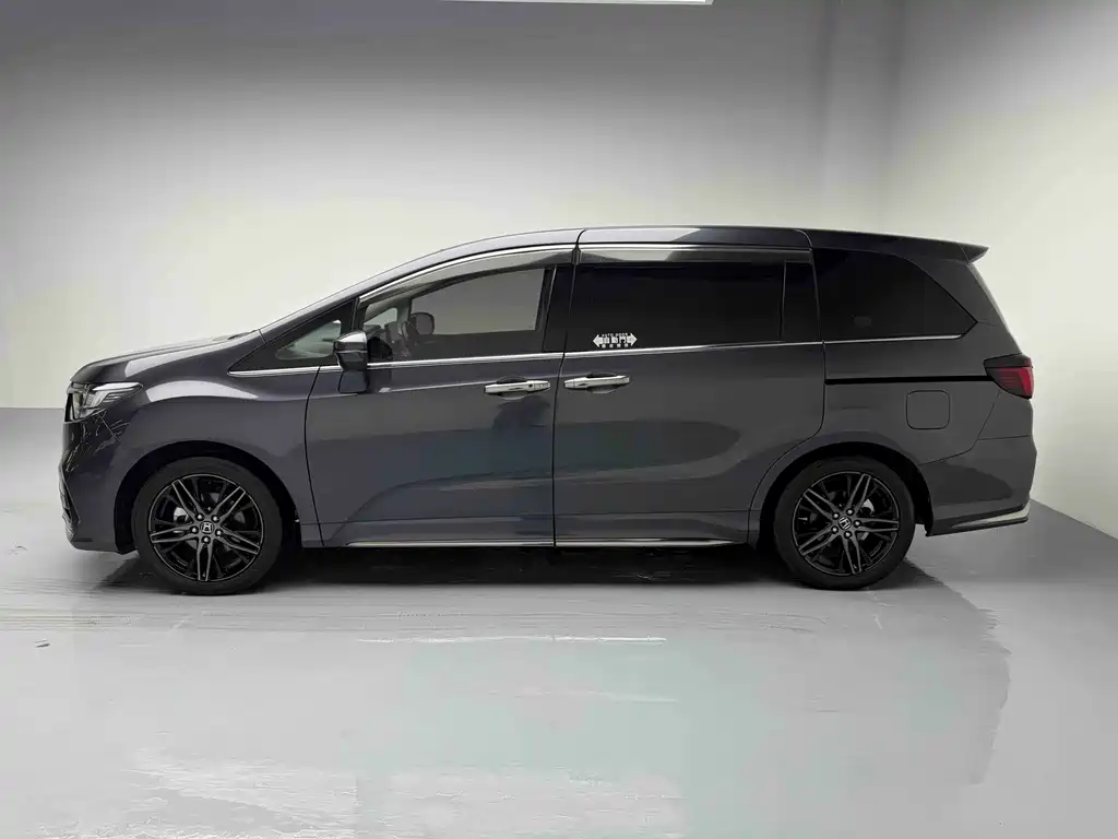 Honda Odyssey 2022 — фото 16