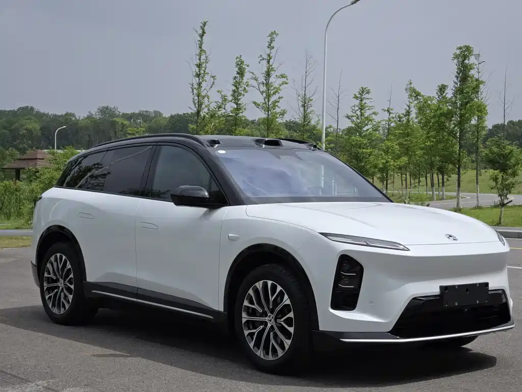 NIO ES6 2025