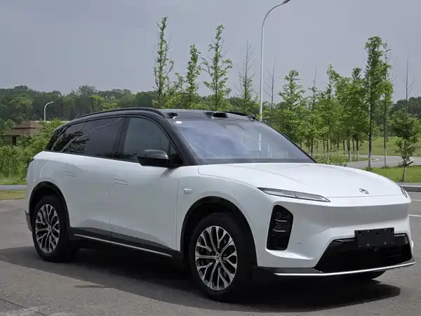 NIO ES6 2025
