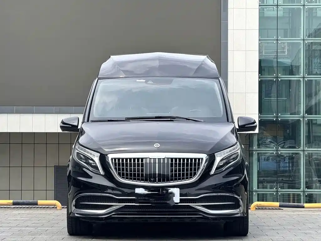 Mercedes-Benz V-Class 2023 — фото 2