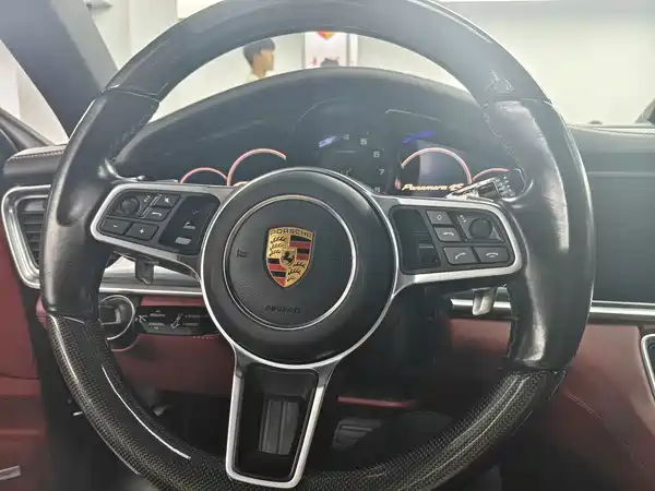 Porsche Panamera 2018