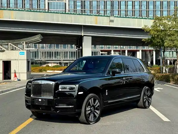 Rolls-Royce Cullinan 2023