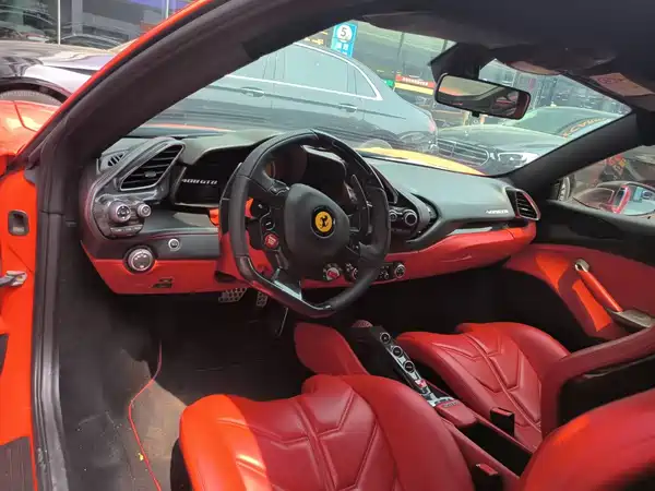 Ferrari 488 2018