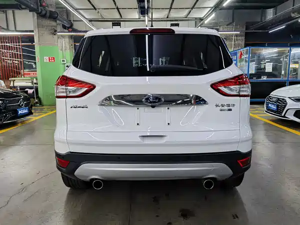 Ford Kuga 2015