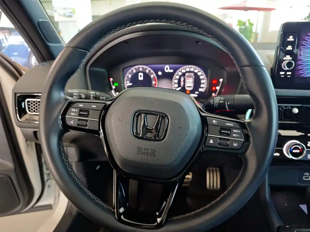 Honda Civic 2024 — фото 13