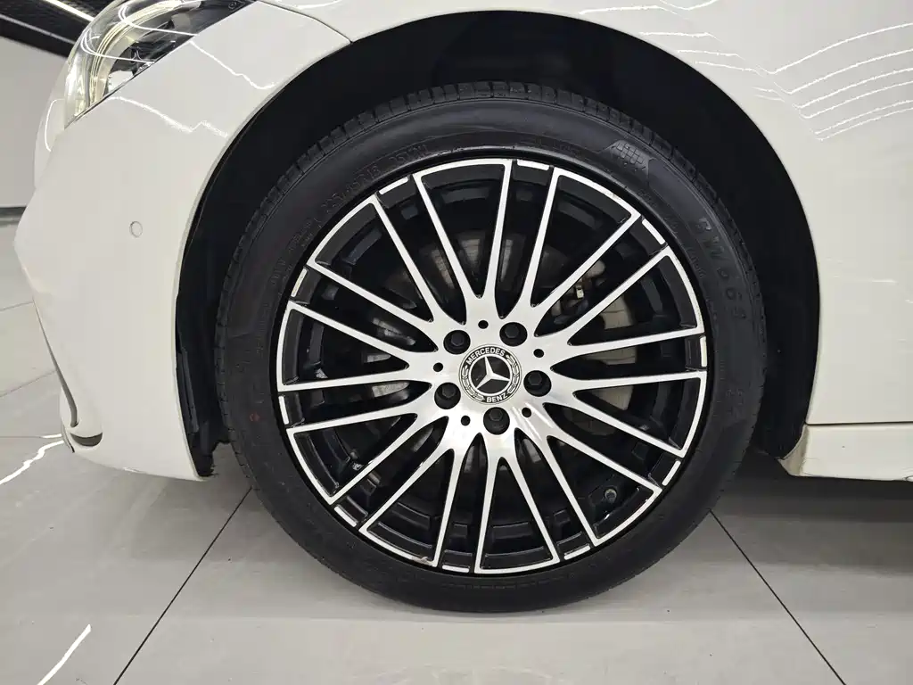 Mercedes-Benz C-Class 2022