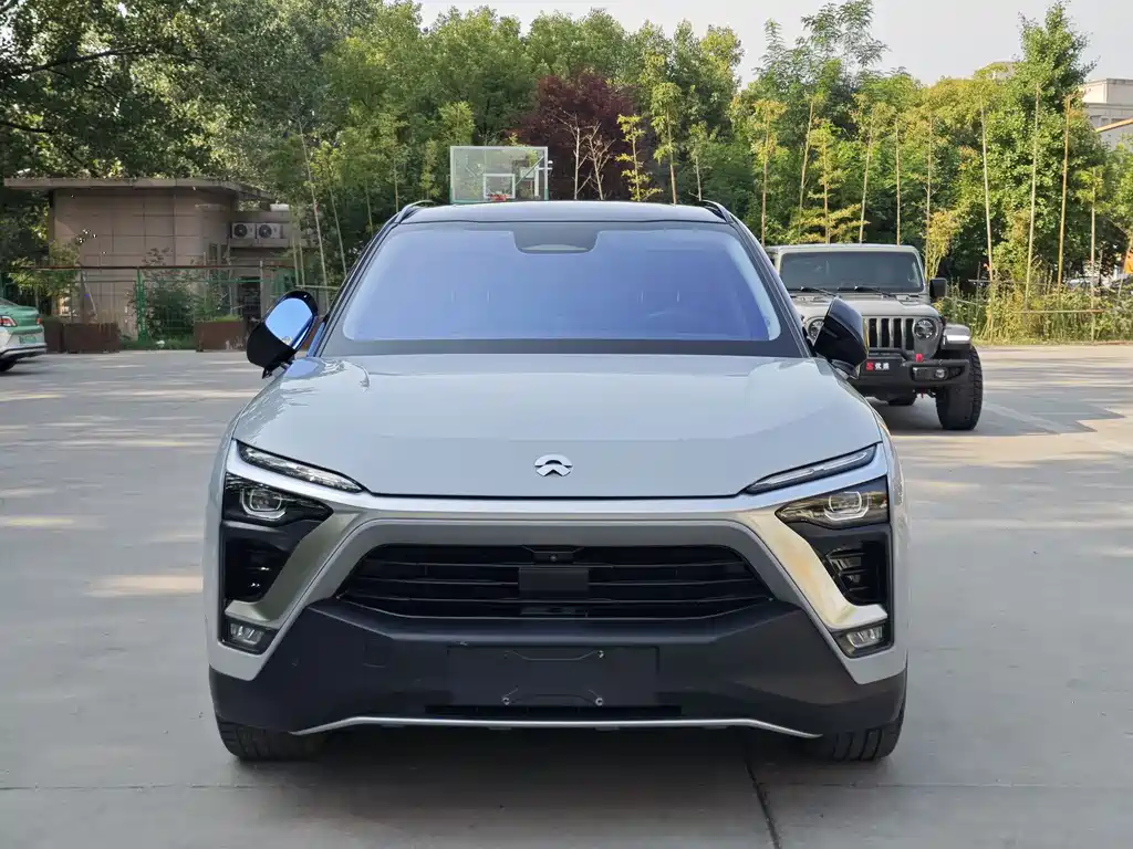 NIO ES8 2019