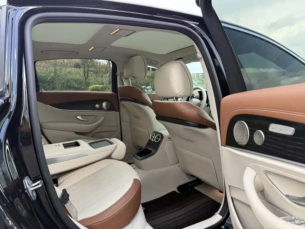 Mercedes-Benz E-Class New Energy 2022 — фото 6