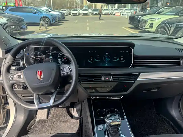 Hongqi HS5 2022