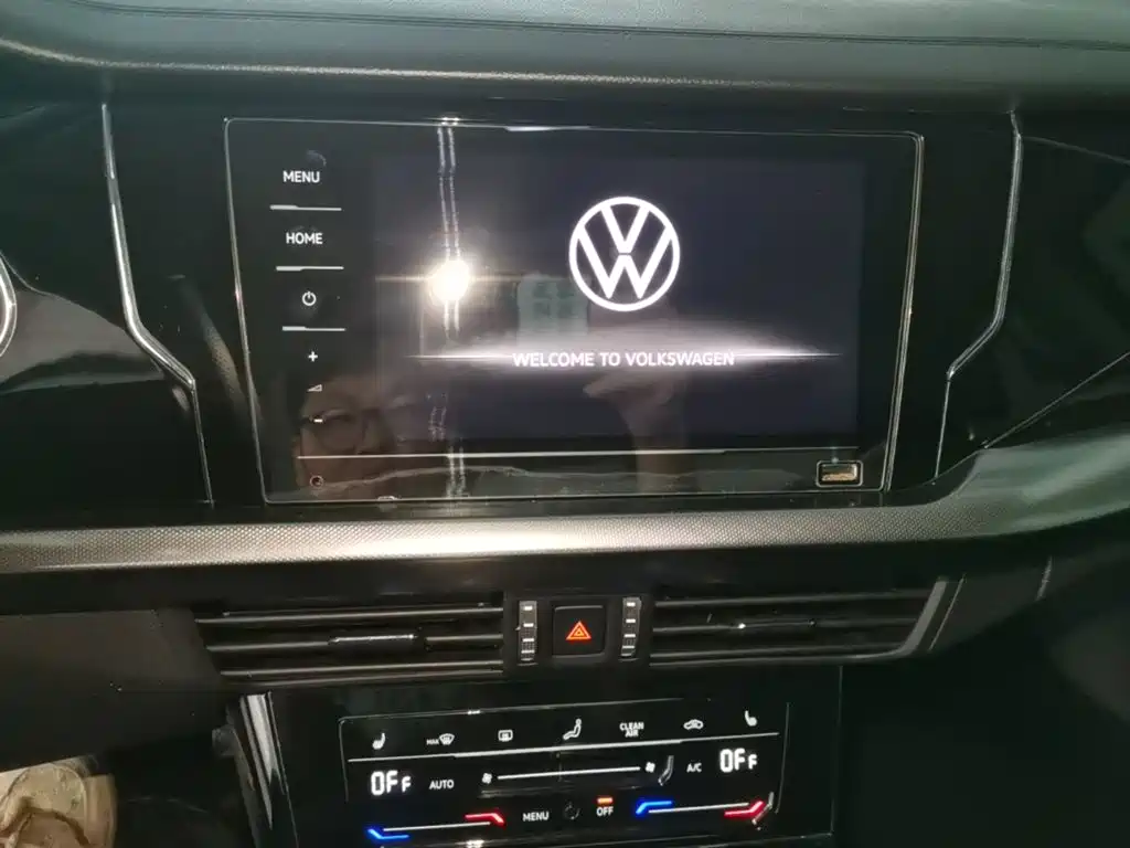Volkswagen Passat 2023 — фото 13