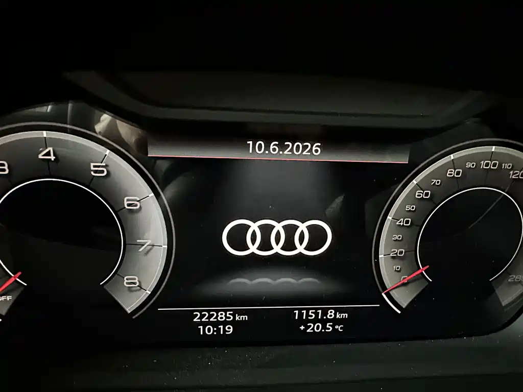 Audi Q3 2022 — фото 14