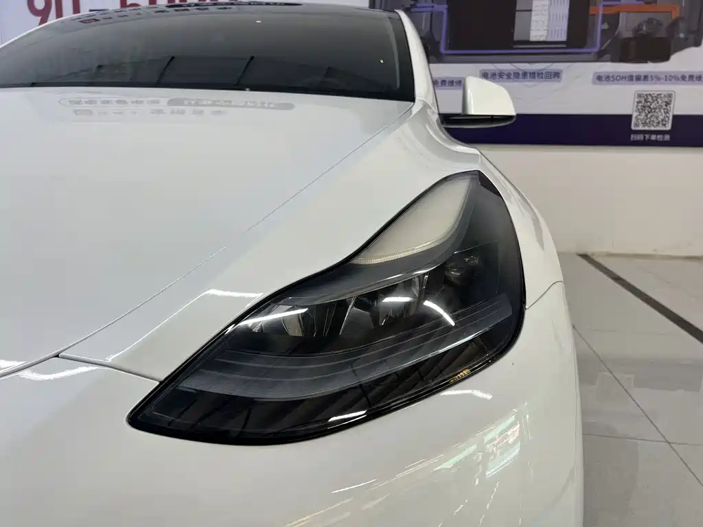 Tesla Model Y 2022 — фото 11