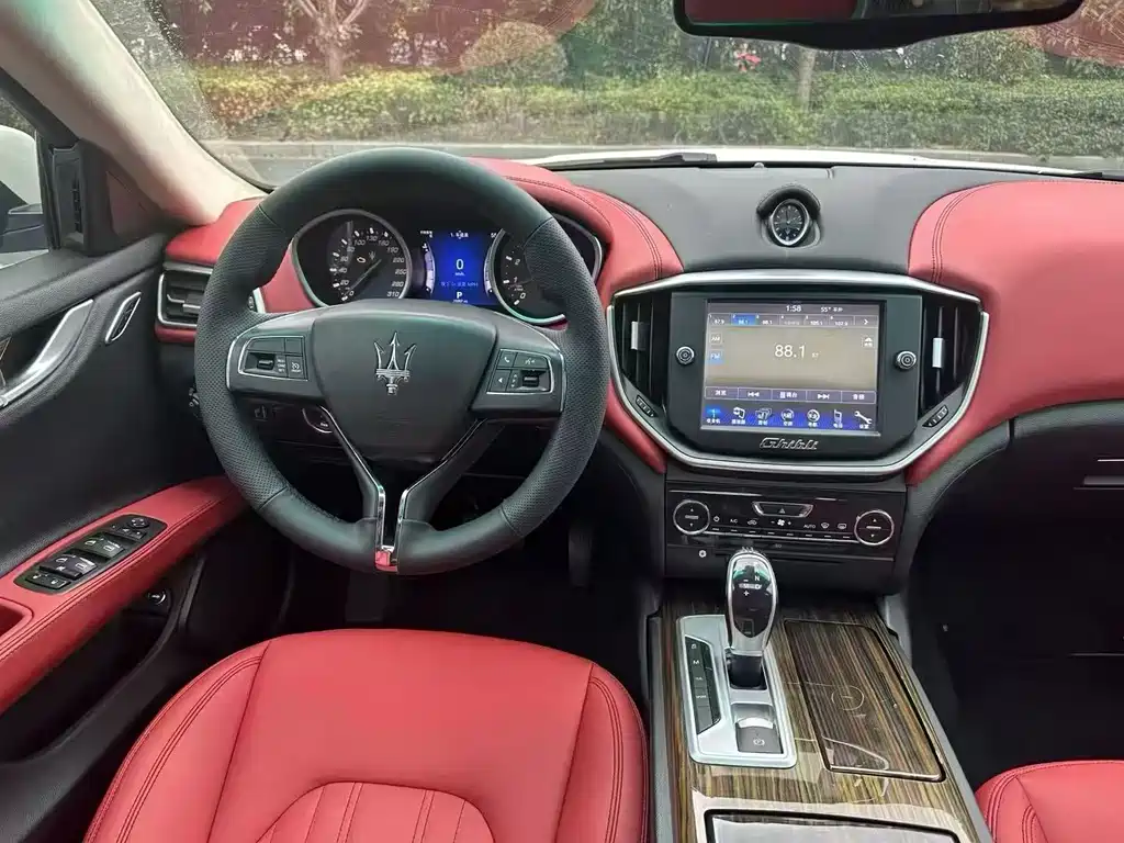 Maserati Ghibli 2015 — фото 5