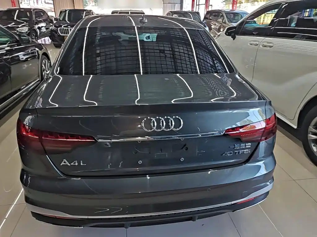 Audi A4L 2021