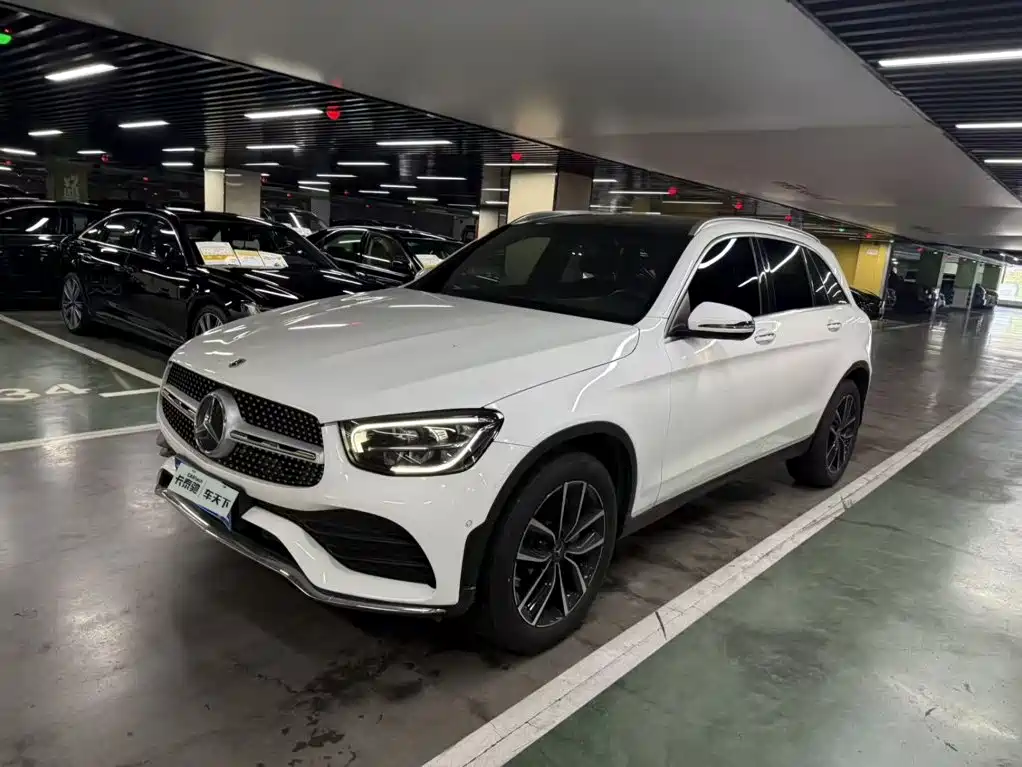 Mercedes-Benz GLC 2022 — фото 1