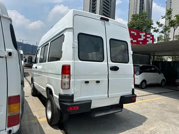Iveco Proud 2017
