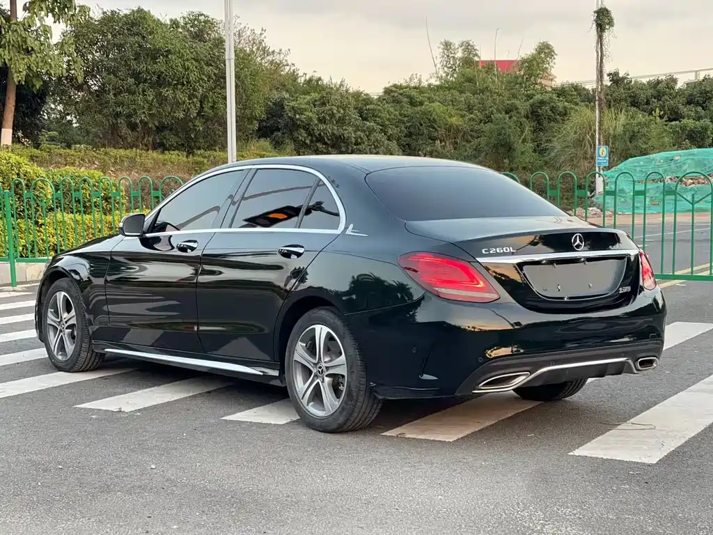 Mercedes-Benz C-Class 2020