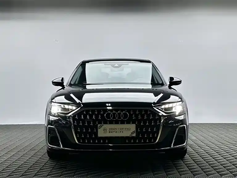 Audi A8 2024