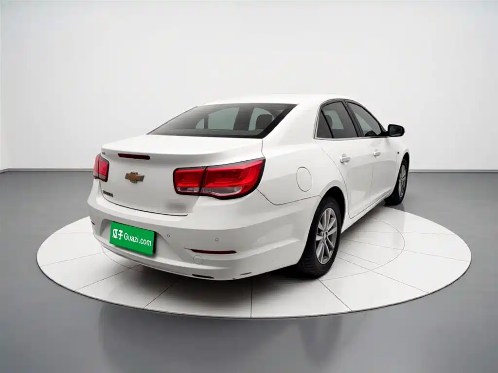 Chevrolet Malibu 2018 — фото 6