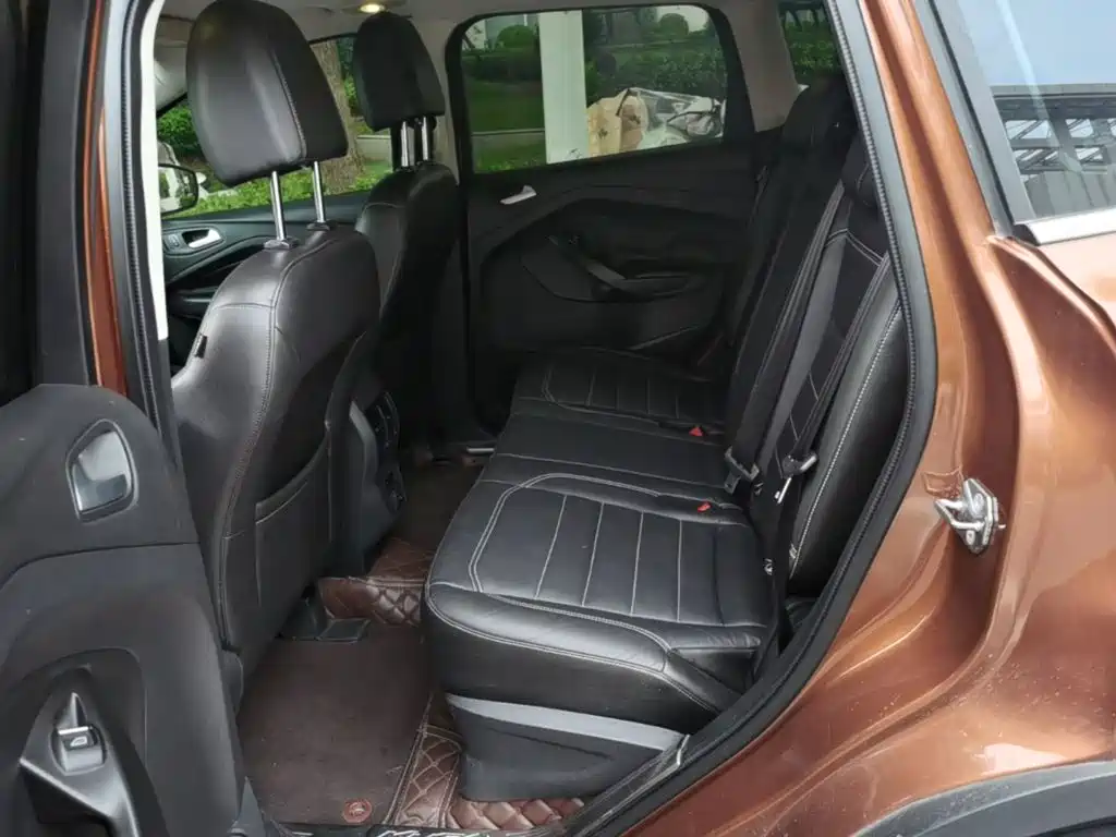 Ford Kuga 2017 — фото 17