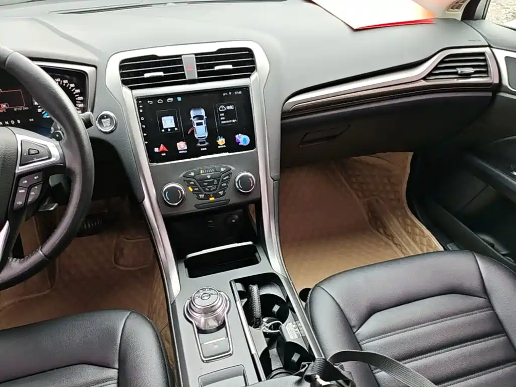 Ford Mondeo 2020 — фото 13