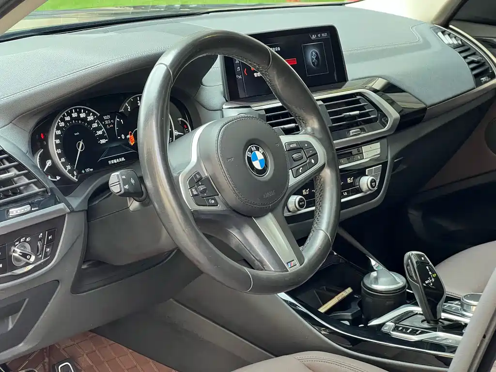 BMW X3 2019 — фото 11