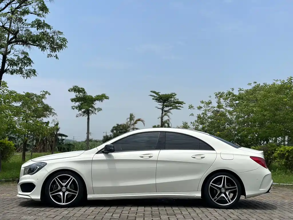 Mercedes-Benz CLA 2015 — фото 13