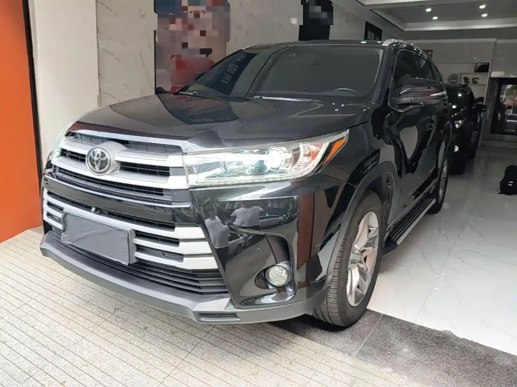 Toyota Highlander 2021 — фото 2