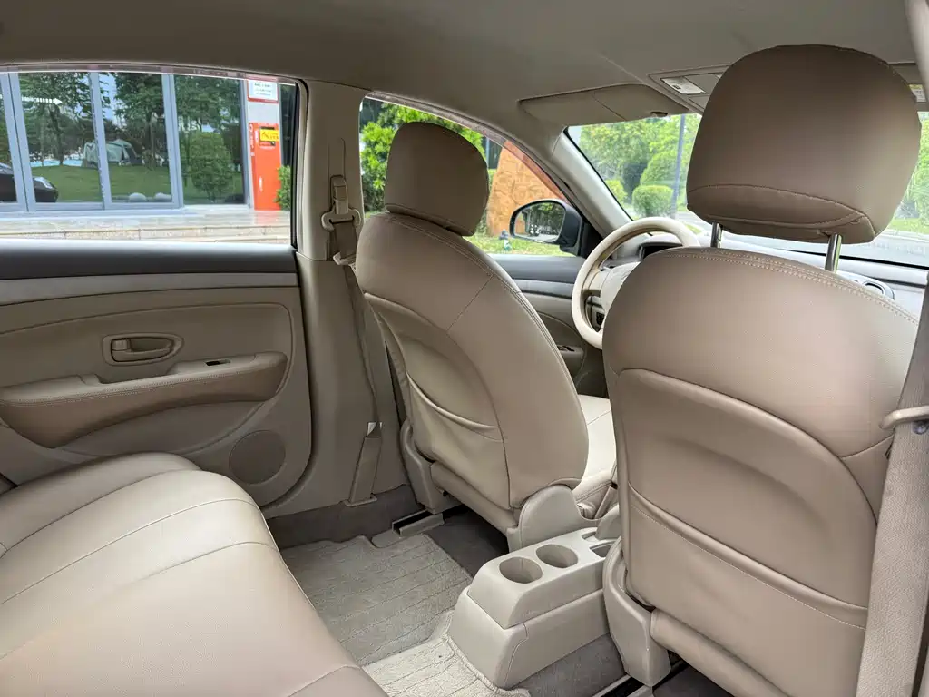 Nissan Sylphy 2012 — фото 15
