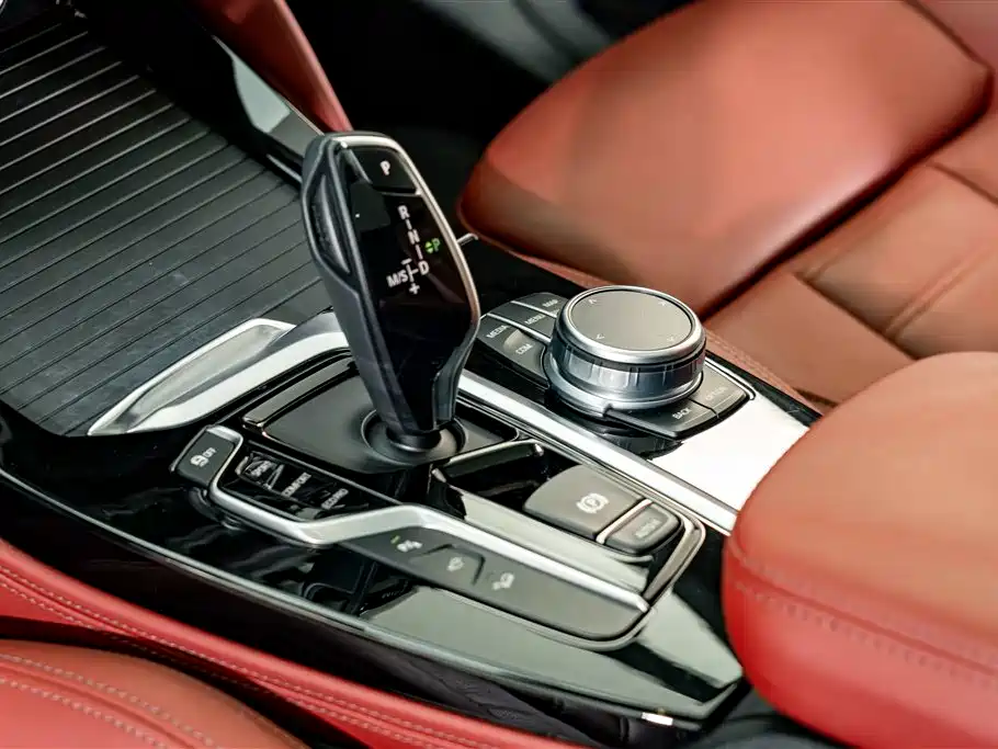 BMW X4 2021 — фото 12