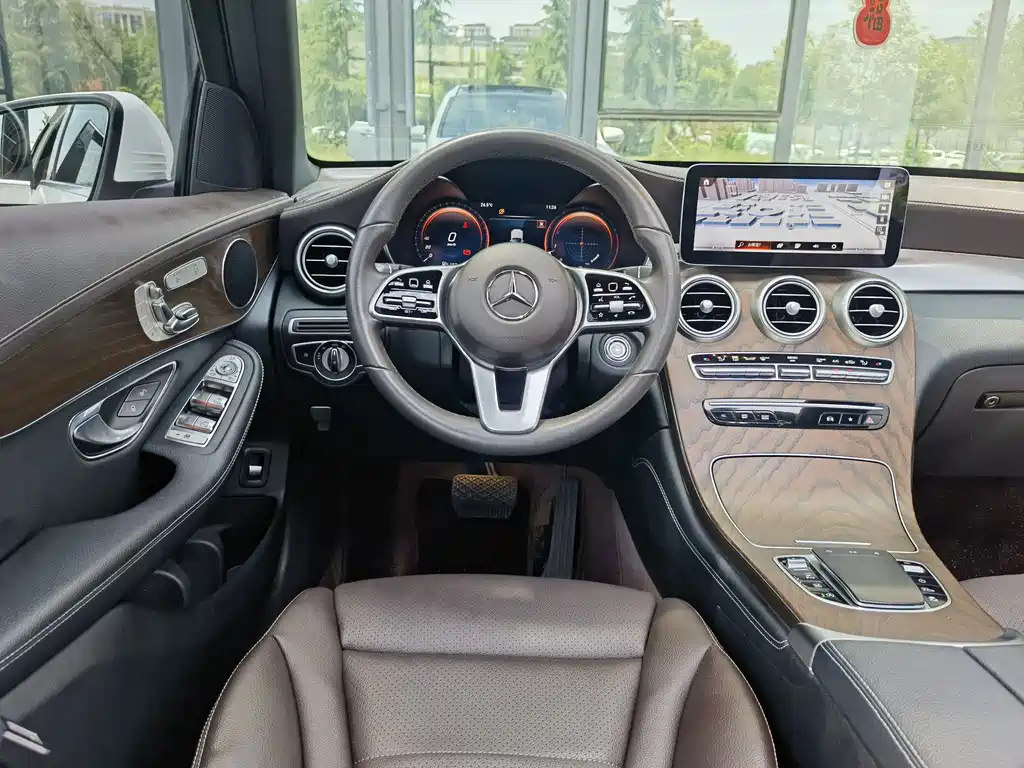 Mercedes-Benz GLC 2020 — фото 10