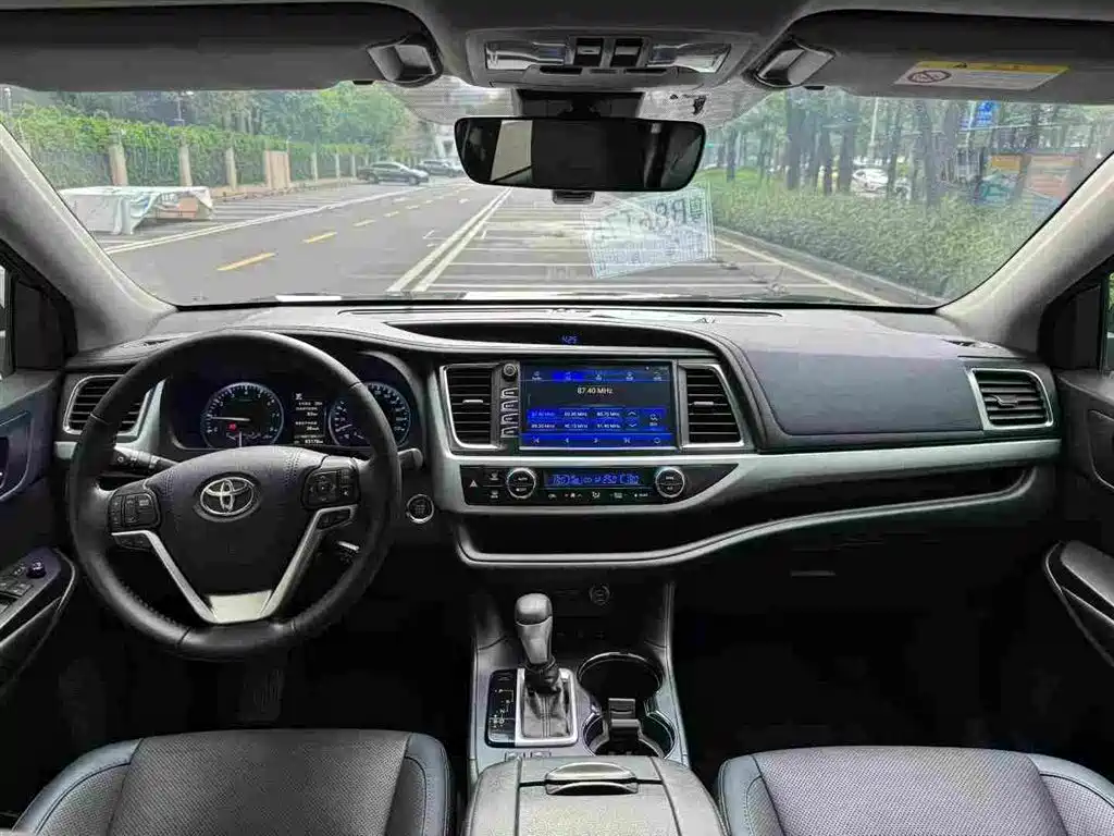 Toyota Highlander 2019